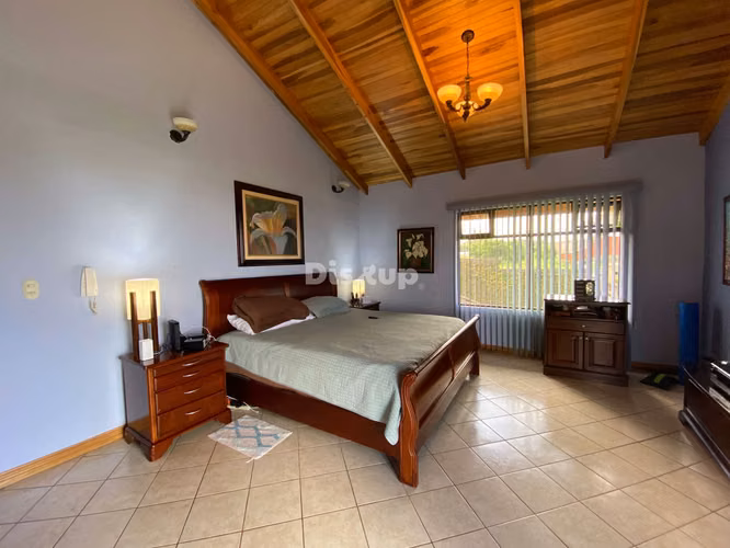 Venta de hermosa casa de 5 hab, en condominio. Mata de Plátano, Goicoechea - Imagen 17