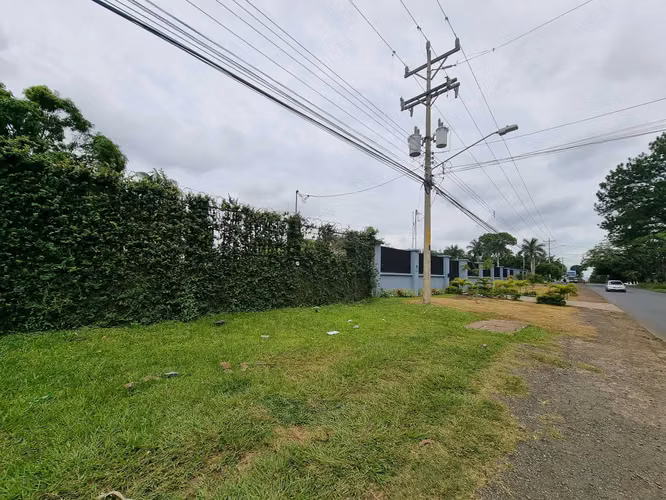 AMPLIO LOTE EN VENTA EN LA GARITA DE ALAJUELA - Imagen 10