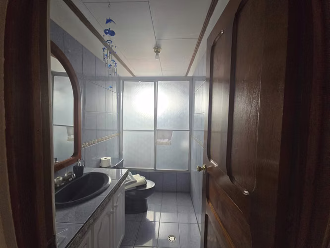 LA PROPIEDAD DE SUS SUEÑOS CON 2 CASAS Y JARDINES
