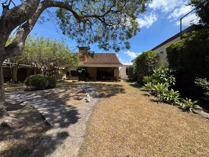 Casa en Venta Idependiente en Escazu - Imagen 4