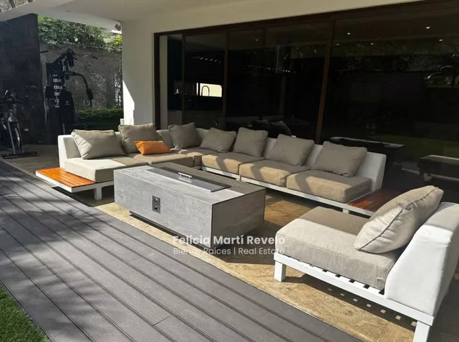 Residencia de Lujo Moderna | Diseño Inteligente y Acabados Premium - Imagen 17