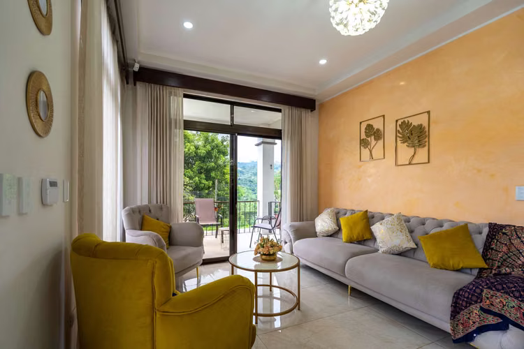 Casa Amueblada en Venta Grecia