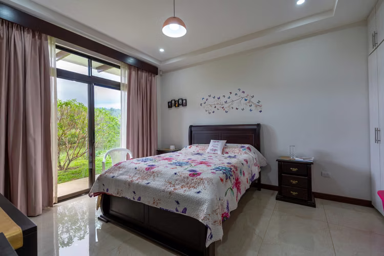 Casa Amueblada en Venta Grecia