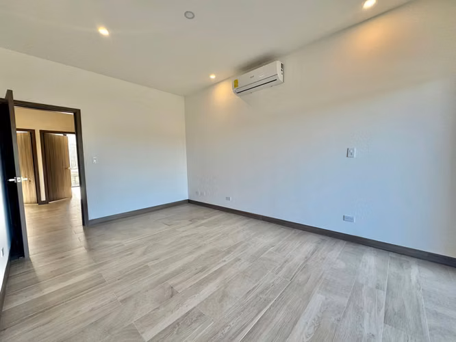 Condominio tres dormitorios en Santa Ana para estrenar - Imagen 15