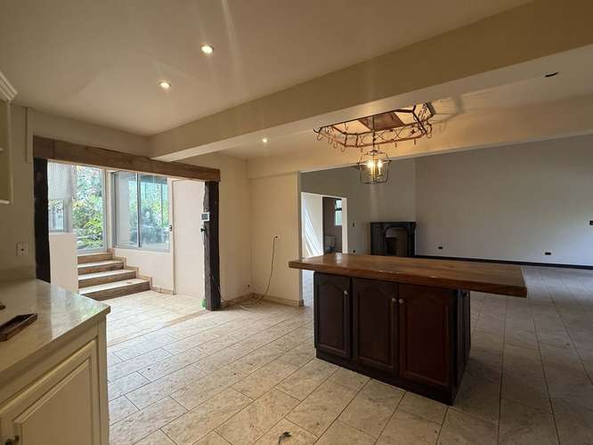 Venta de amplia casa en Residencial - KM - Imagen 12
