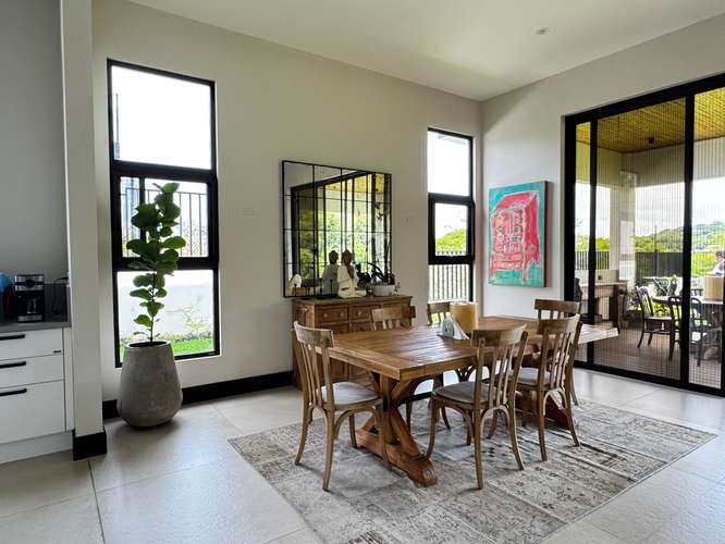 ALQUILER/ VENTA DE CASA EN SANTA ANA* - Imagen 3