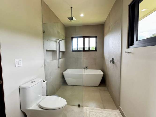 ALQUILER/ VENTA DE CASA EN SANTA ANA* - Imagen 11