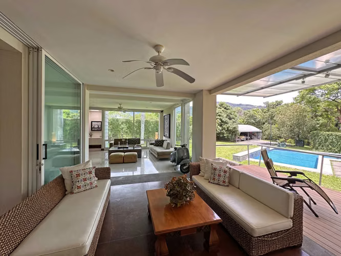 Venta de Casa independiente en Santa Ana - Imagen 2
