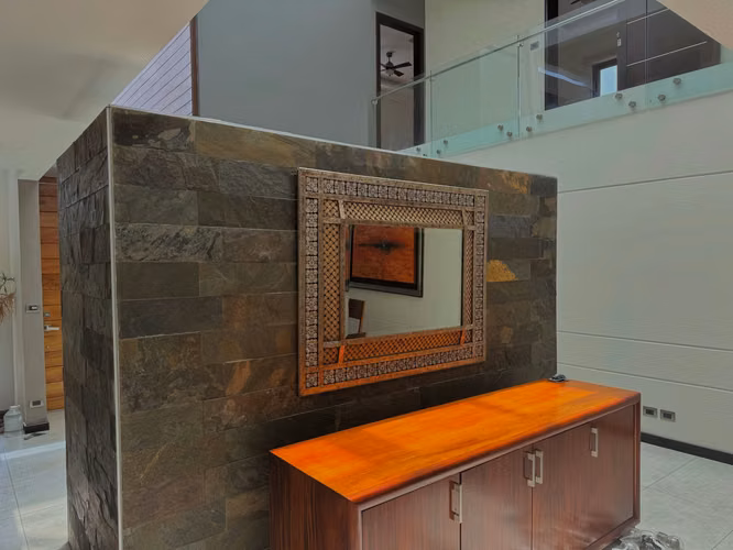 SE ALQUILA / VENTA CASA MODERNA* - Imagen 3
