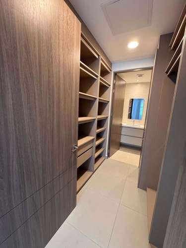 VENTA – TOWNHOUSE EN SANTA ANA* - Imagen 13