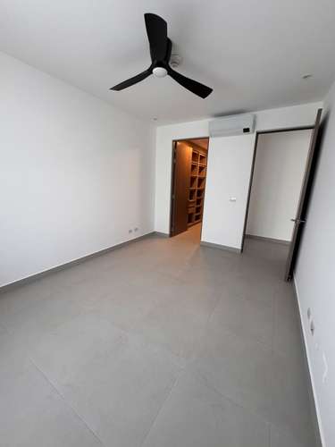 VENTA – TOWNHOUSE EN SANTA ANA* - Imagen 12