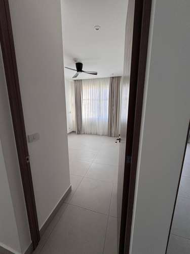 VENTA – TOWNHOUSE EN SANTA ANA* - Imagen 8