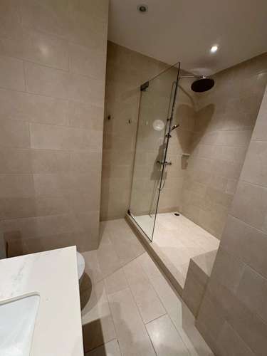 VENTA – TOWNHOUSE EN SANTA ANA* - Imagen 15