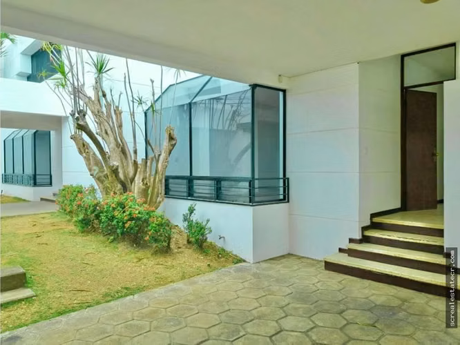SE ALQUILA CASA EN ROHRMOSER,SAN JOSE  6DOR/3BA