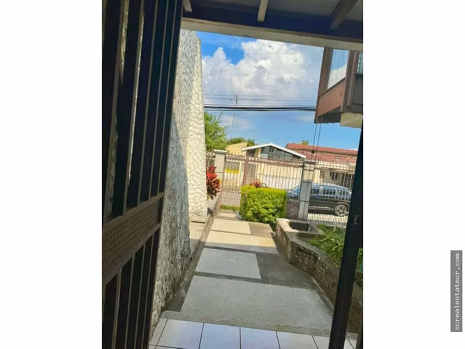 SE VENDE HERMOSA CASA EN MATA REDONDA, SAN JOSE 4DORM/3BAÑOS - Imagen 6