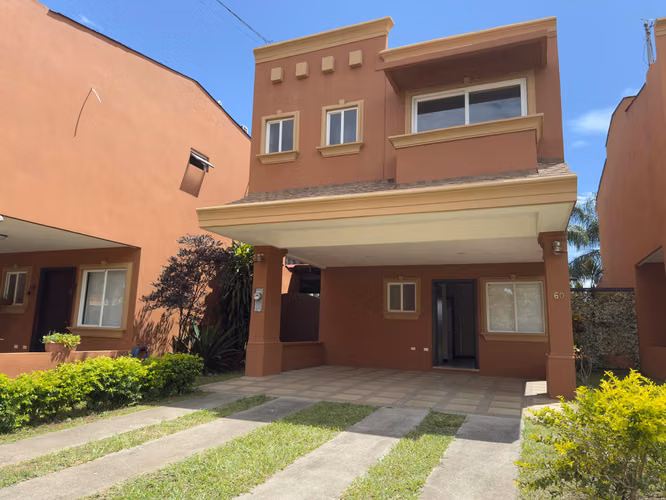 Condominio Doña Elsie, Guacima