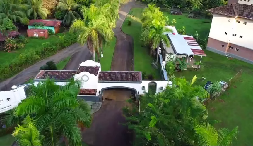 Lote en Venta con Vista al Mar y Montañas Columbus Heights