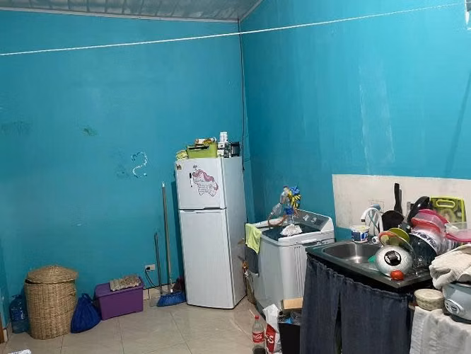 Venta de edificio con locales y apartamentos en Barrio Aranjuez -EU