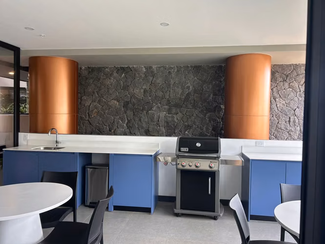 Den7 Penthouse – Barrio Dent. #3161