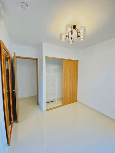 SE ALQUILA APARTAMENTO EN SANTA ANA* - Imagen 5