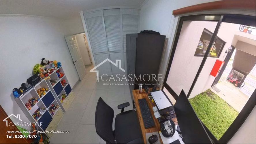 VENTA APATAMENTO CONDOMINIO FRANCISCO DE HEREDIA 1ER PISO PATIO TRASERO