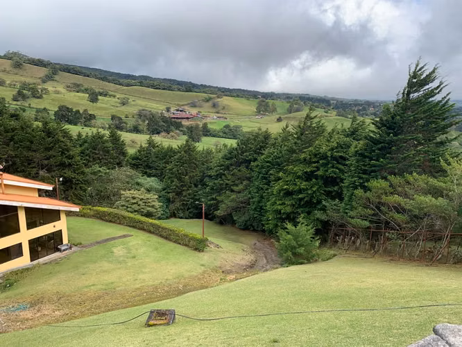 Casas en venta en San Isidro Heredia 17851