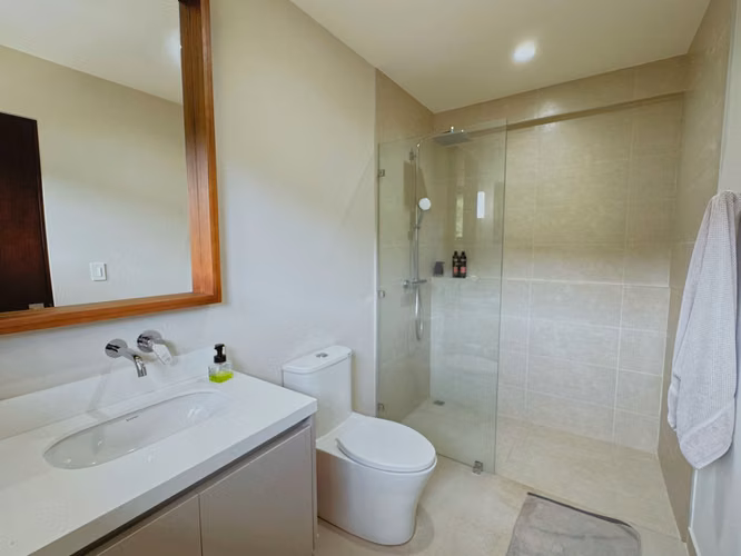 SE VENDE O ALQUILA CASA SANTA ANA* - Imagen 8