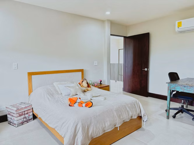 SE VENDE O ALQUILA CASA SANTA ANA* - Imagen 10
