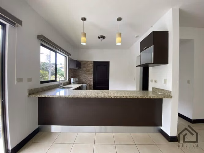 Ultimo Piso / 3 Hab / 90m2 Habitables / Torres Del Sol