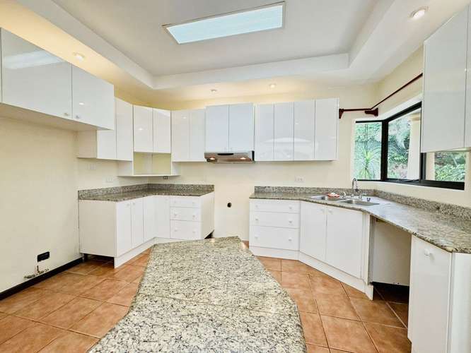 VENTA DE CASA DE UNA PLANTA EN VALLE DEL SOL - Imagen 4