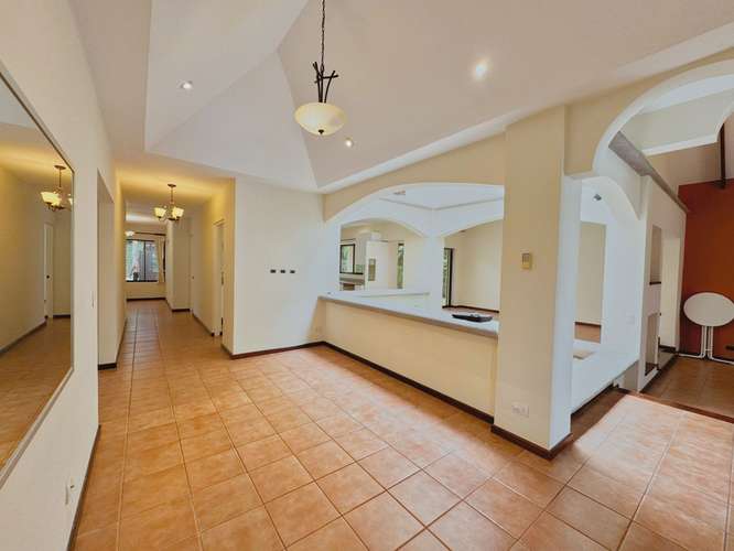VENTA DE CASA DE UNA PLANTA EN VALLE DEL SOL - Imagen 7
