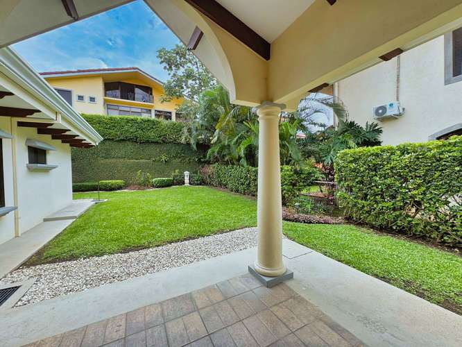 VENTA DE CASA DE UNA PLANTA EN VALLE DEL SOL - Imagen 8