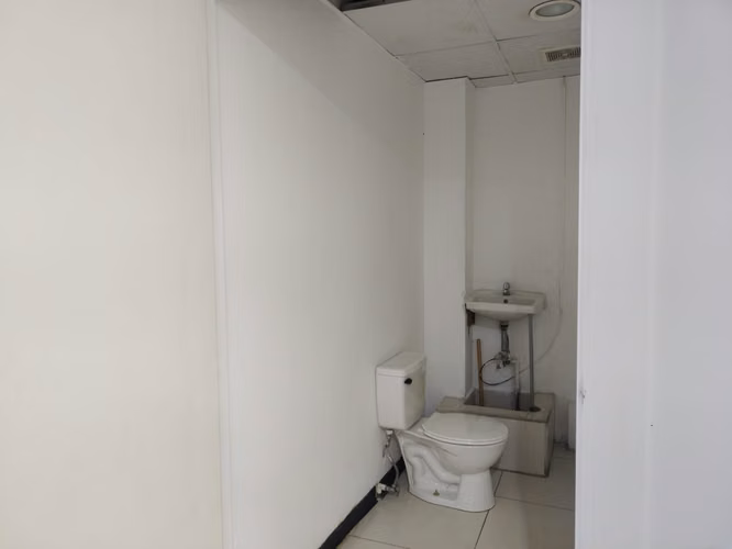 ALQUILER DE LOCAL COMERCIAL, SAN JOSE, AVENIDA CENTRAL. - Imagen 7