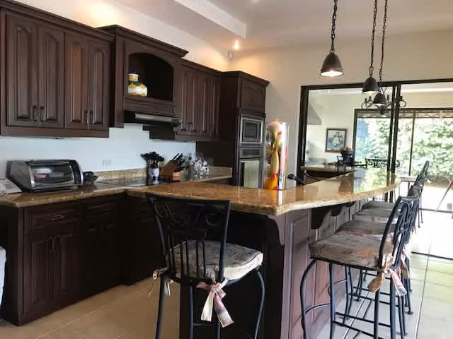 id # 40119 Exclusiva residencia en venta – Colinas de Montealegre