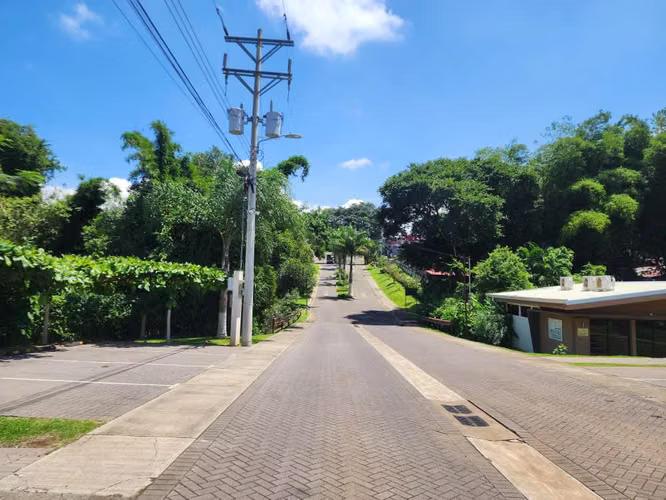 SE VENDE LOTE EN CONDOMINIO ALTABRISA GRECIA - Imagen 2