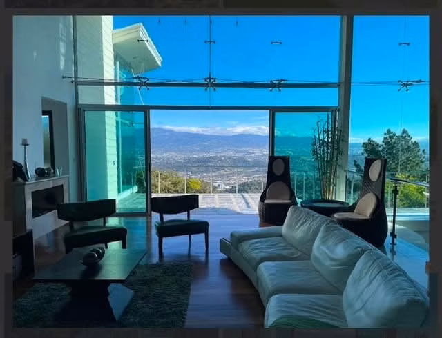 Venta de Espectacular Casa con Vista Inmejorable, Santa Ana. 5775 - Imagen 12