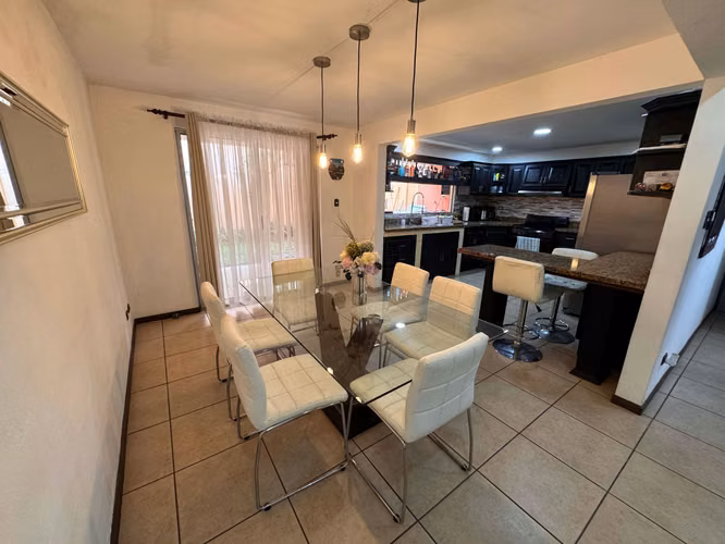 id # 40088 Venta de casa en San Diego de Tres Ríos.