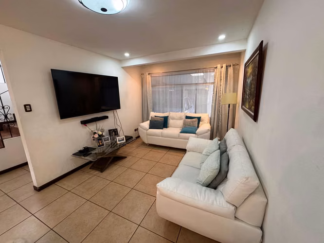 id # 40088 Venta de casa en San Diego de Tres Ríos.