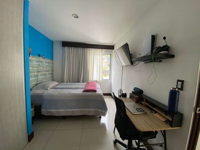 En Venta | Casa de 4 Habitaciones con Terraza en Condominio con Piscina – Santa Ana 23958 - Imagen 18