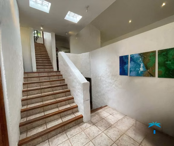 Residencia de 5 Habitaciones en Venta en Loma Real, Escazú
