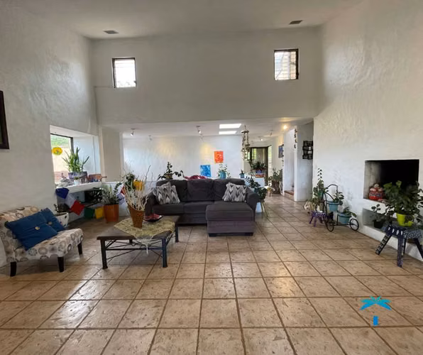 Residencia de 5 Habitaciones en Venta en Loma Real, Escazú