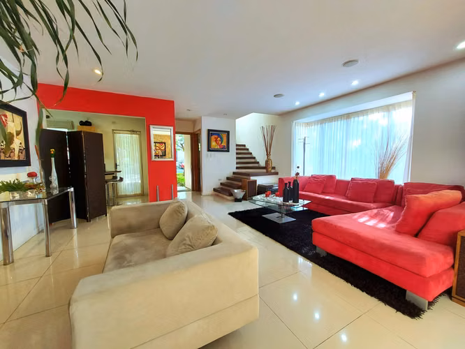 Santa Ana - 3 habitaciones + Mezzanine - Esquinera - Pocas Unidades