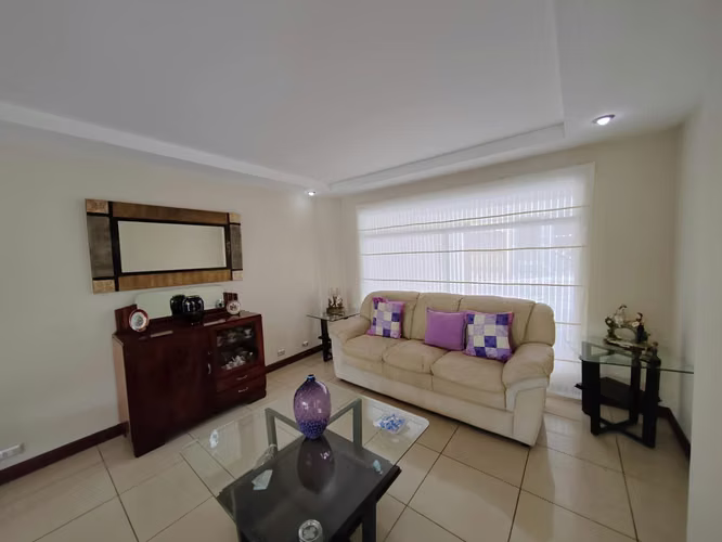 Venta de residencia exclusiva en Coronado. 25-1982