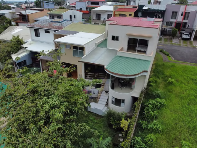 Venta de residencia exclusiva en Coronado. 25-1982