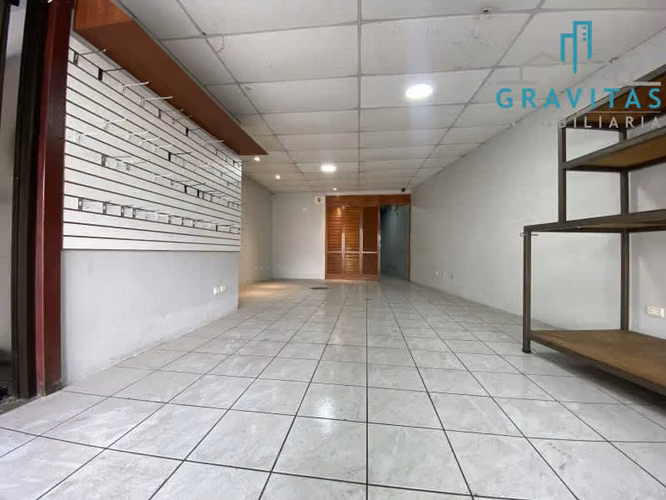 Locales comerciales en Heredia | FRENTE A CALLE PRINCIPAL | 50 m2 | F 394