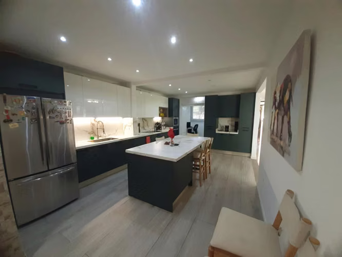 Venta de Casa en Condominio Catalano, Santa Ana