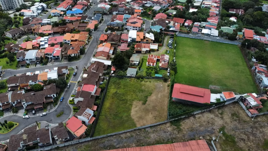 COSTA RICA SAN JOSÉ CURRIDABAT GRANADILLA VENTA DE TERRENO.