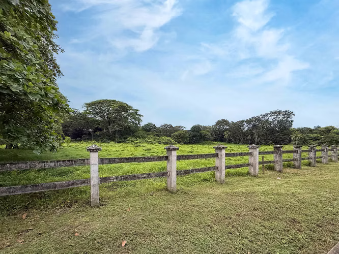 Se vende espectacular Terreno en Playa Agujas (MV).