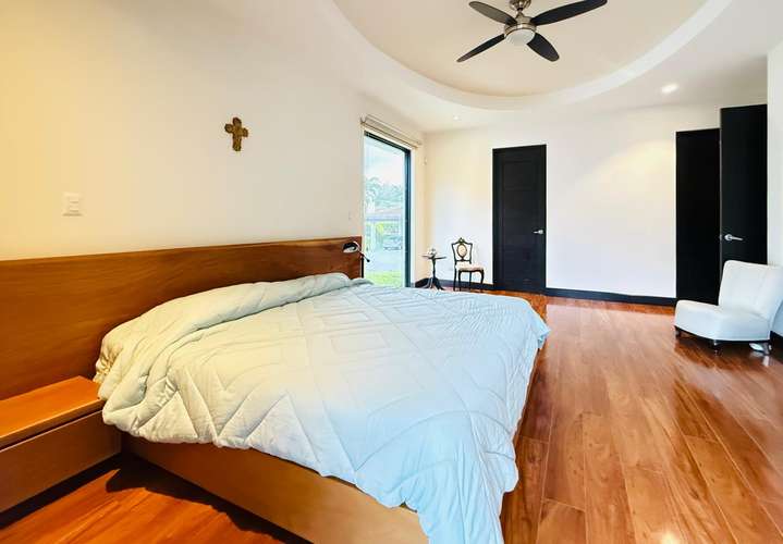 GANGA- VENTA DE CASA EN SANTA ANA* - Imagen 11