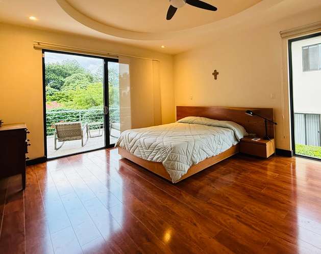 GANGA- VENTA DE CASA EN SANTA ANA* - Imagen 9